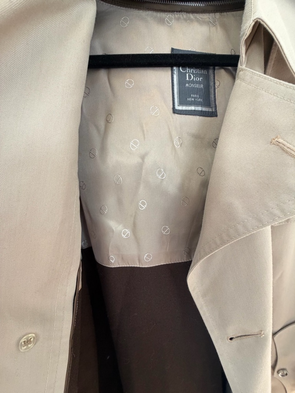 Dior Unisex Beige Double-Breasted Trench Coat - Picture 12 of 13
